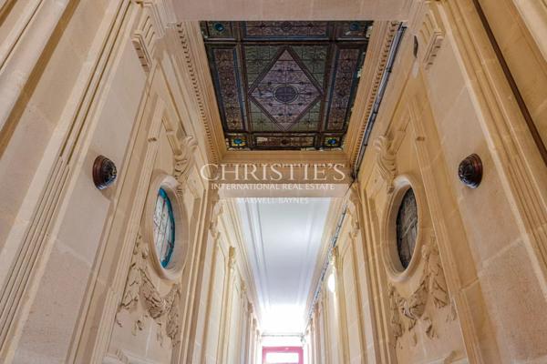 BORDEAUX SAINT-GENÈS – APPARTEMENT DE CARACTÈRE – USAGE MIXTE HABITATION & BUREAU