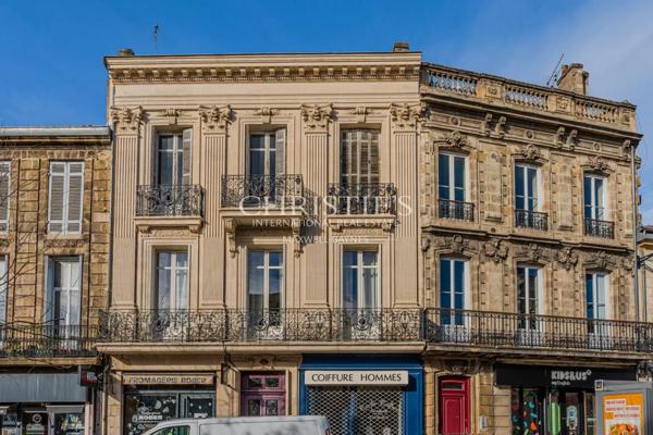BORDEAUX SAINT-GENÈS – APPARTEMENT DE CARACTÈRE – USAGE MIXTE HABITATION & BUREAU