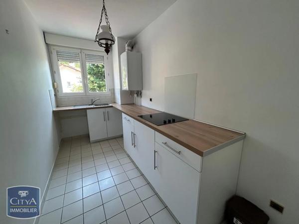 Appartement à louer 2 pièces 52.9m² Billère (64140)