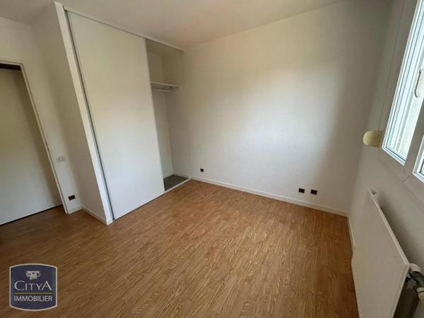 Appartement à louer 2 pièces 52.9m² Billère (64140)