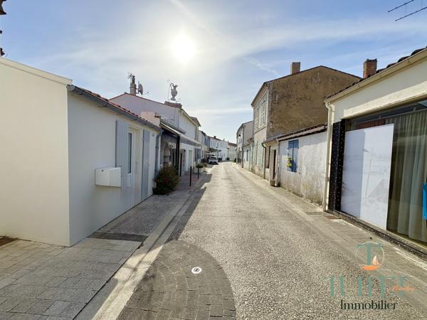 MAISON DE PLAIN-PIED EN CENTRE VILLE