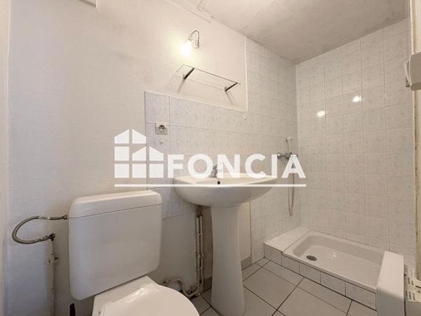 Location Studio 16.89 m² - 66 GDE RUE CROIX ROUSSE Lyon 4ᵉ 69004