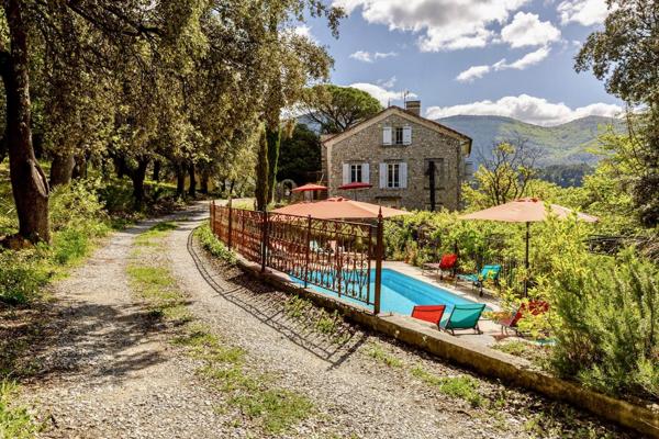 Votre Château Provençal : Élégance, Espace et Bien-Être à Nyons" Nyons (26110)