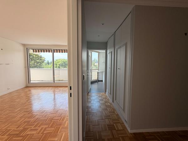 Appartement Saint Germain En Laye 3 pièce(s) 70 m2 Loyer 1 450 €/mois charges comprises **  - Référence  18209
