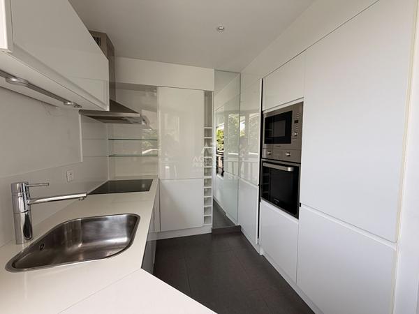 Appartement Saint Germain En Laye 3 pièce(s) 70 m2 Loyer 1 450 €/mois charges comprises **  - Référence  18209