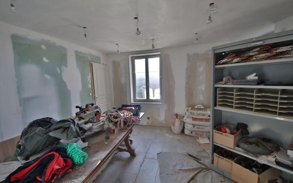 Maison à vendre    2 pièces •  Château-Thierry