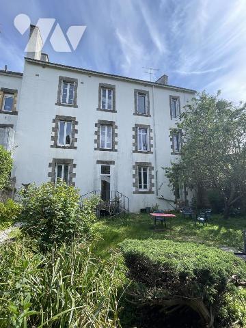 Appartement T2 à rénover avec jardin commun – VANNES – Proximité étang du Duc