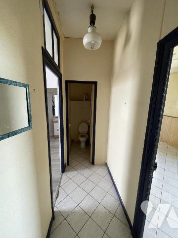 Appartement T2 à rénover avec jardin commun – VANNES – Proximité étang du Duc