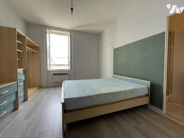 Appartement T2 à rénover avec jardin commun – VANNES – Proximité étang du Duc