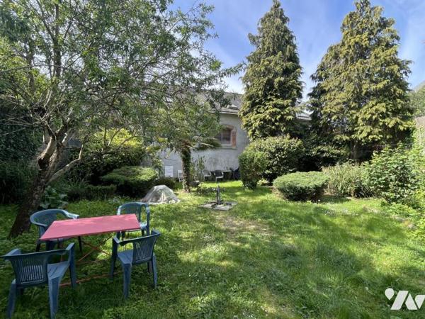 Appartement T2 à rénover avec jardin commun – VANNES – Proximité étang du Duc