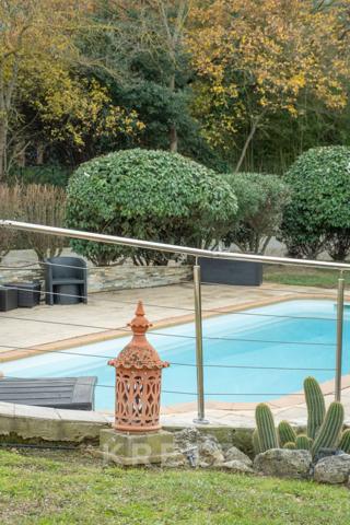 PROPRIÉTÉ DE CHARME DE 289 M2 AVEC STUDIO & APPARTEMENT