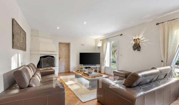 PROPRIÉTÉ DE CHARME DE 289 M2 AVEC STUDIO & APPARTEMENT