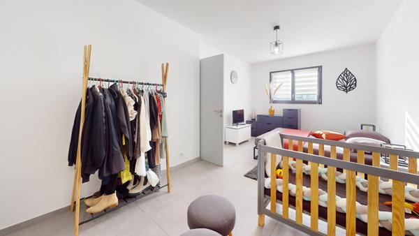 Villa T5 moins de 300m du lac Villeneuve de la Raho