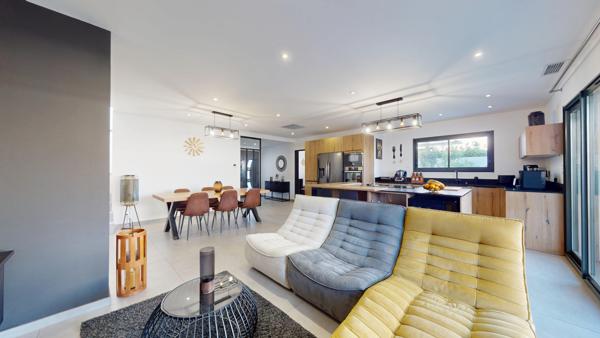 Villa T5 moins de 300m du lac Villeneuve de la Raho