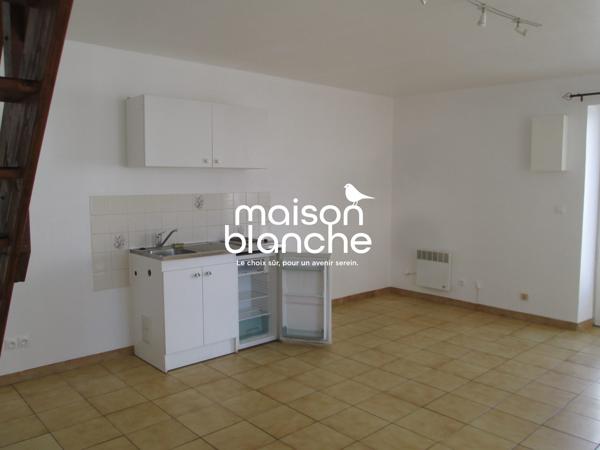 IMMEUBLE AVEC LOCATAIRES SURGERES