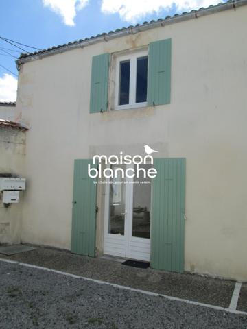 IMMEUBLE AVEC LOCATAIRES SURGERES