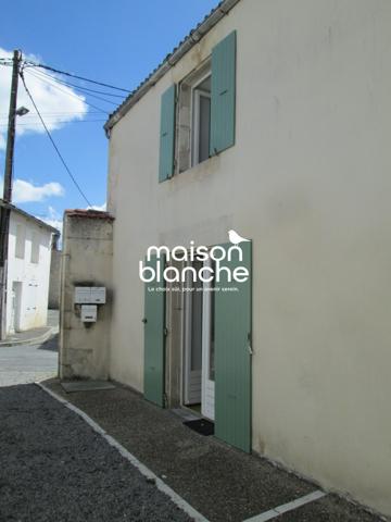 IMMEUBLE AVEC LOCATAIRES SURGERES