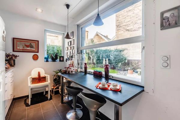 LIBOURNE : Maison familiale avec jardin et piscine au coeur de la bastide