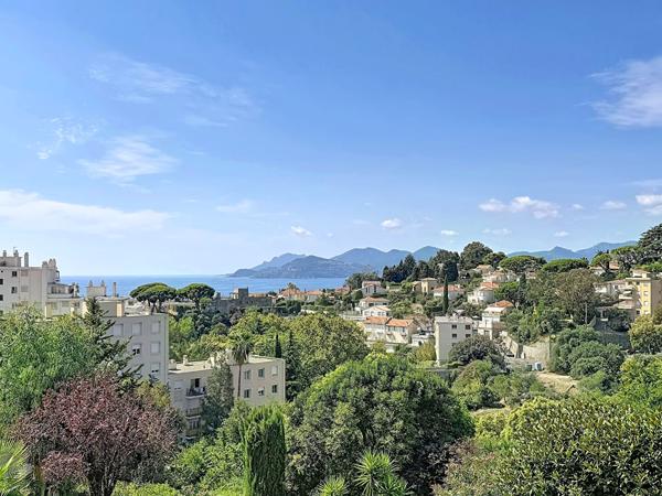 CANNES HAUT STANISLAS | 3 PIÈCES 80 M² TERRASSE 17M2 SUD OUEST ? VUE MER