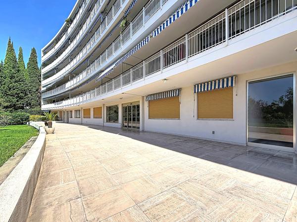 CANNES HAUT STANISLAS | 3 PIÈCES 80 M² TERRASSE 17M2 SUD OUEST ? VUE MER