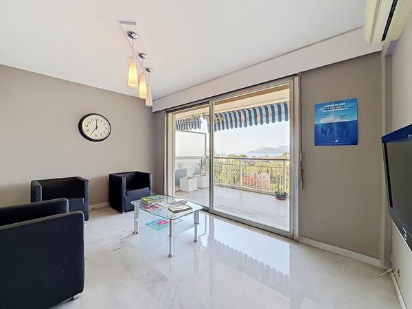 CANNES HAUT STANISLAS | 3 PIÈCES 80 M² TERRASSE 17M2 SUD OUEST ? VUE MER