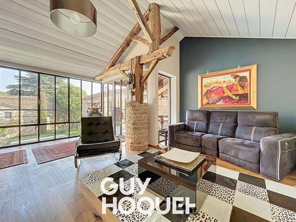 Maison de prestige en pierres - 71570 CHASSELAS