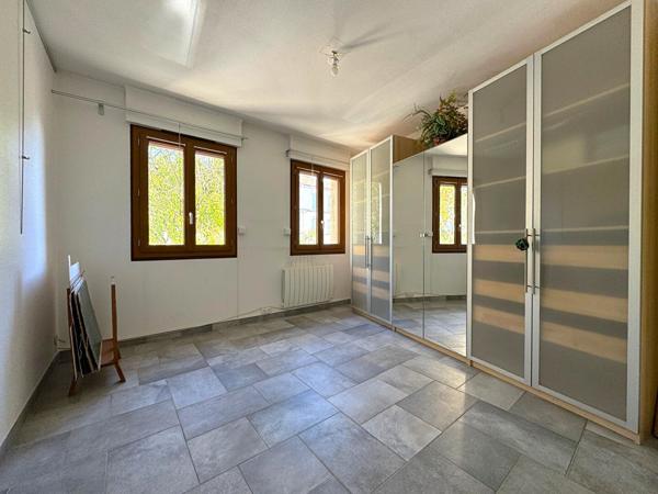 Maison 10 pièces 274 m2