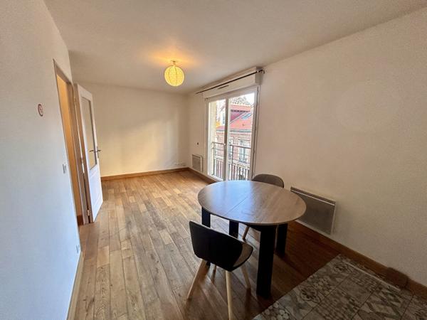 Studio non meublé 28 m² SAINT-DENIS