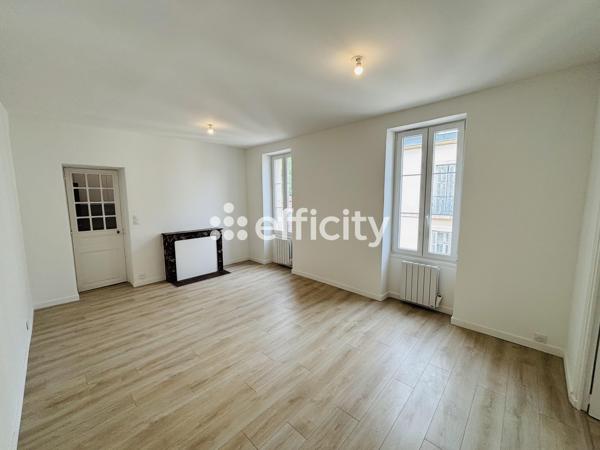 Appartement
         2 pièces
        - 39 m² 139 000 € *