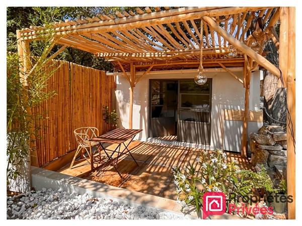 Maison de charme avec jardin - proche Valbonne