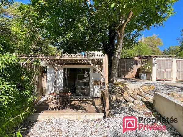 Maison de charme avec jardin - proche Valbonne