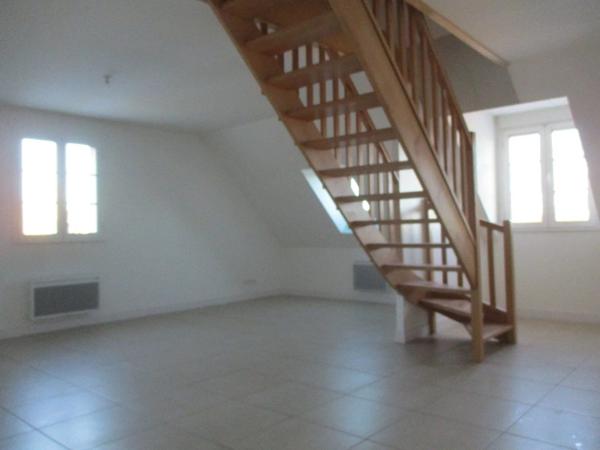 Location Appartement 4 pièces 86 m2 à Villers-Cotterêts