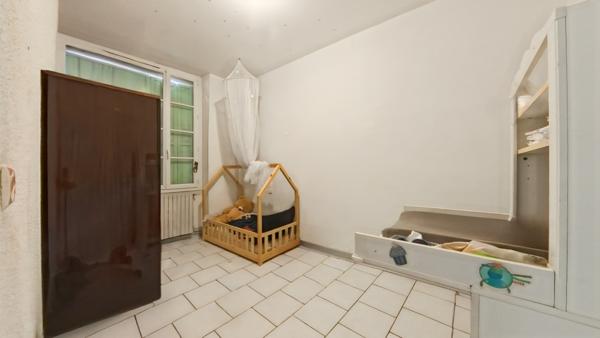 Immeuble 9 pièces - 160 m²