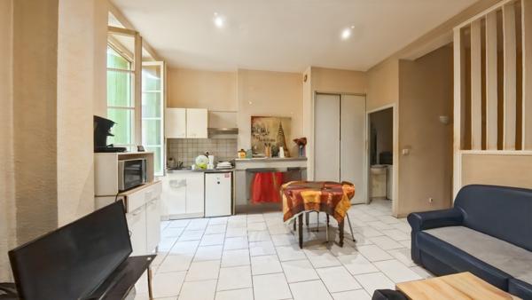 Immeuble 9 pièces - 160 m²