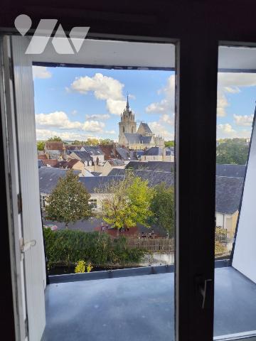 APPARTEMENT DE TYPE T3/T4 dans résidence calme proche en centre ville de toutes commodités 