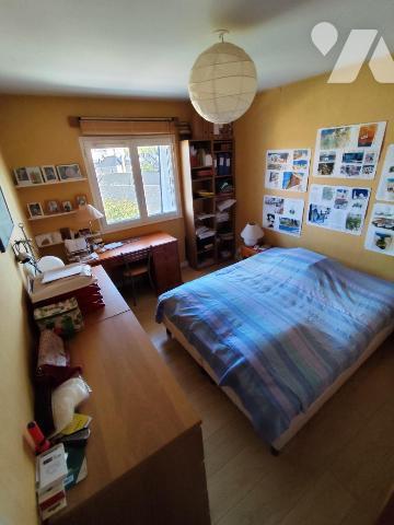 APPARTEMENT DE TYPE T3/T4 dans résidence calme proche en centre ville de toutes commodités 