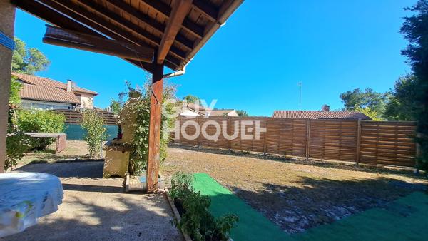Location meublée avec jardin et piscine collective