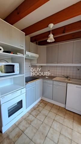 Location meublée avec jardin et piscine collective