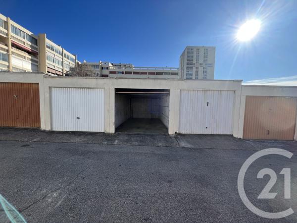 Parking à vendre  15,46 m2 MARSEILLE - 13015