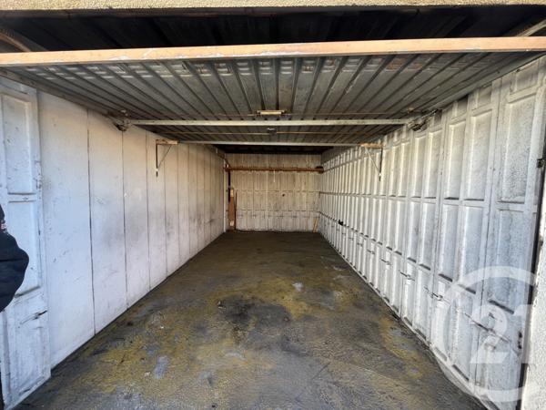 Parking à vendre  15,46 m2 MARSEILLE - 13015