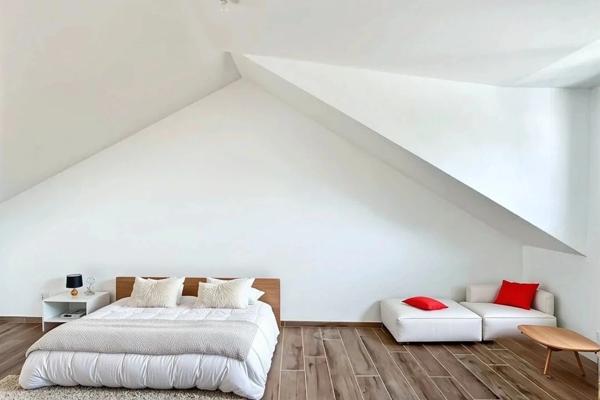 MAISON LE POULIGUEN DE 99 M2 + 15 M2 - TERRAIN 258 M2 - APERÇU MER - PROCHE COMMERCES