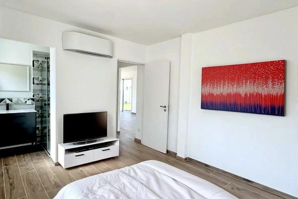 MAISON LE POULIGUEN DE 99 M2 + 15 M2 - TERRAIN 258 M2 - APERÇU MER - PROCHE COMMERCES