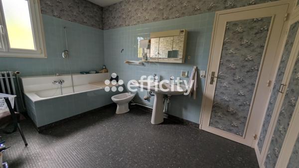 Maison
         10 pièces
        - 226 m² Bien prestige 660 000 € *