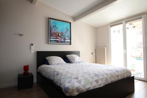 À VENDRE – Duplex de Prestige T3 avec Terrasse – Cœur Historique de Bordeaux