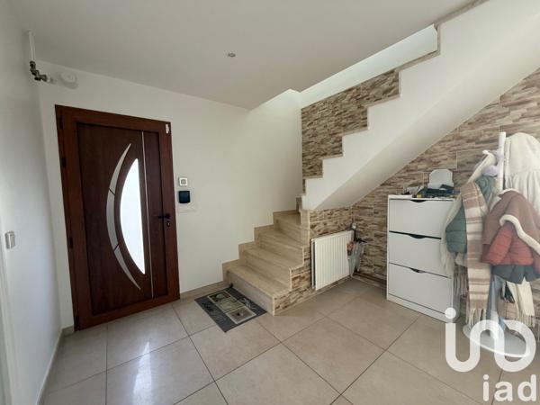 Maison 6 pièces de 115 m² à Paray-Vieille-Poste (91550)