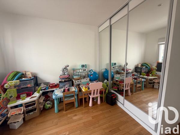 Maison 6 pièces de 115 m² à Paray-Vieille-Poste (91550)