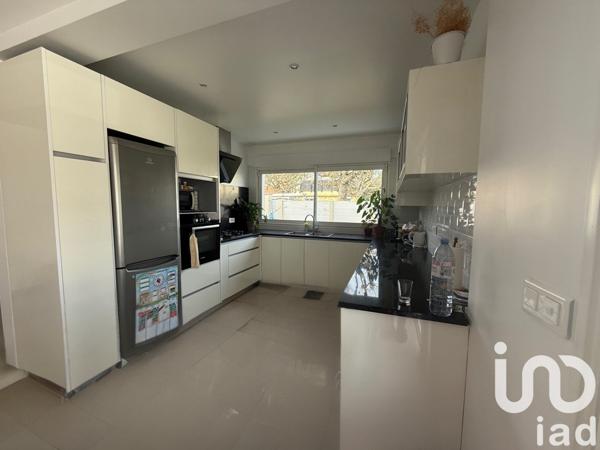 Maison 6 pièces de 115 m² à Paray-Vieille-Poste (91550)