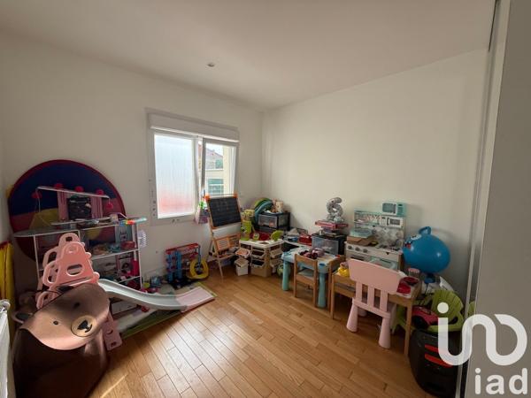 Maison 6 pièces de 115 m² à Paray-Vieille-Poste (91550)