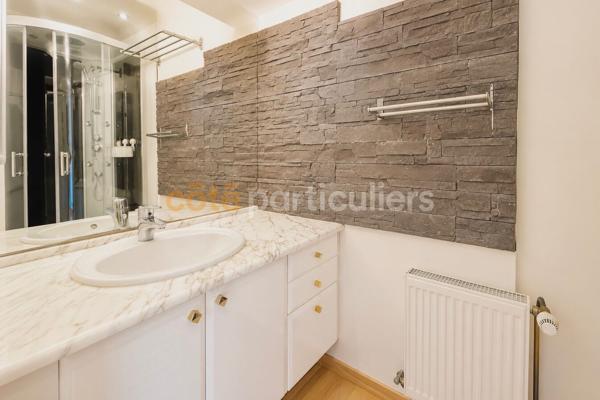 Vente
                Maison64 m² - 3 Pièces -
                    BLANZAT (63112)