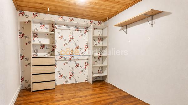 Vente
                Maison64 m² - 3 Pièces -
                    BLANZAT (63112)